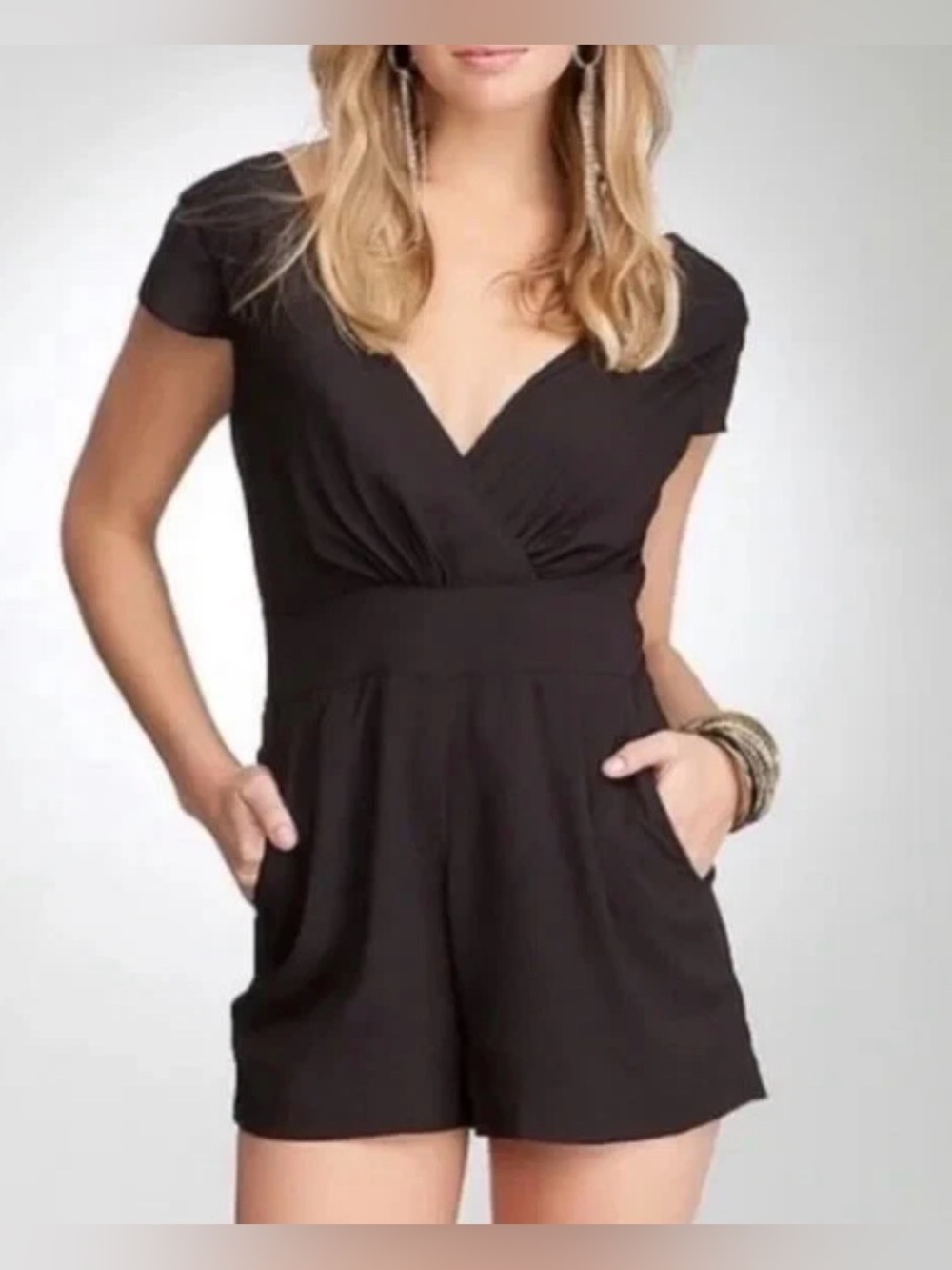 Bebe Black V Neck Open Back Bow Cap Sleeve Romper Size S Small